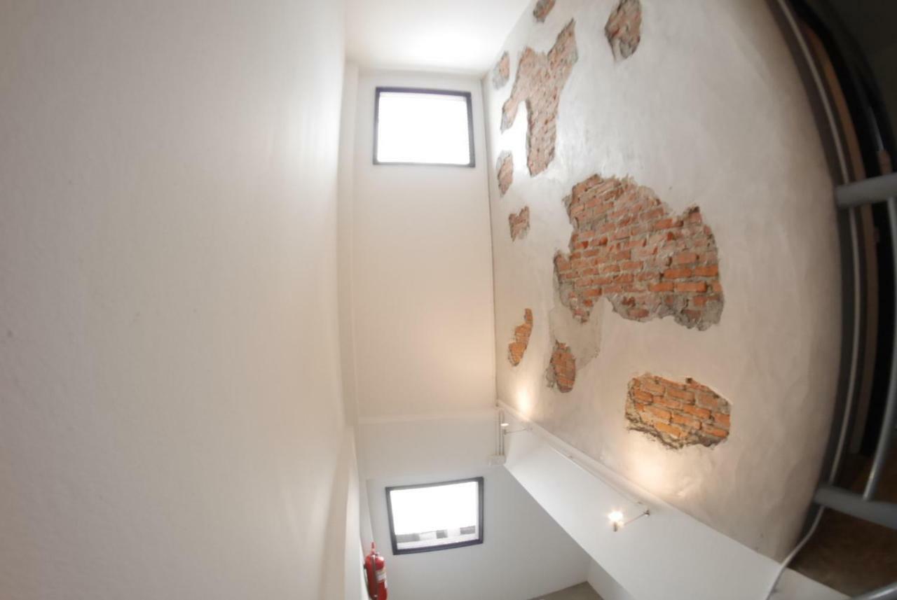 Fun Dee Hostel Ayutthaya Экстерьер фото